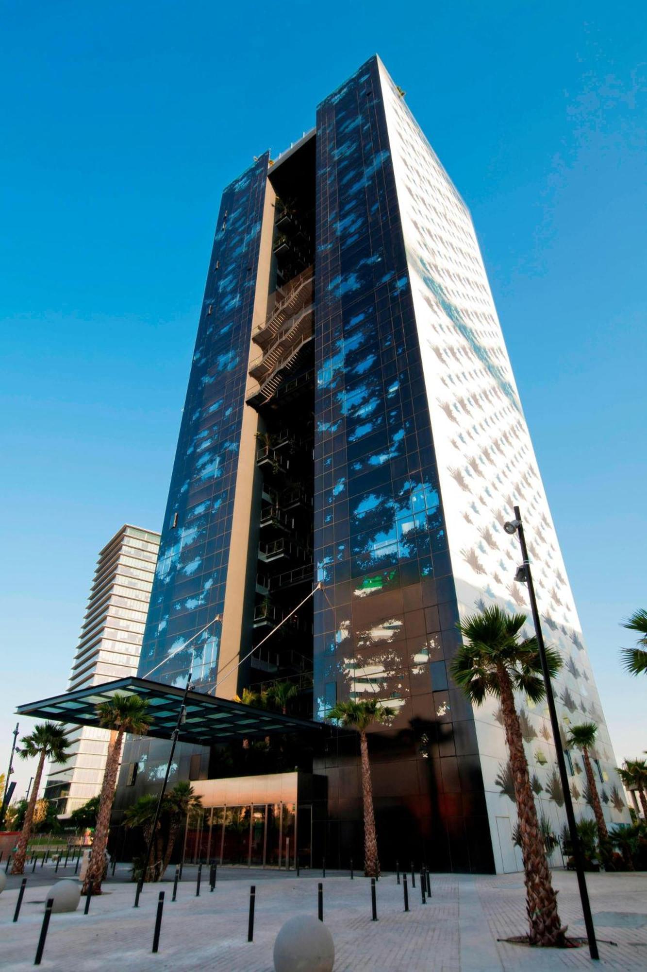 Renaissance Barcelona Fira Hotel L'Hospitalet de Llobregat Exterior photo